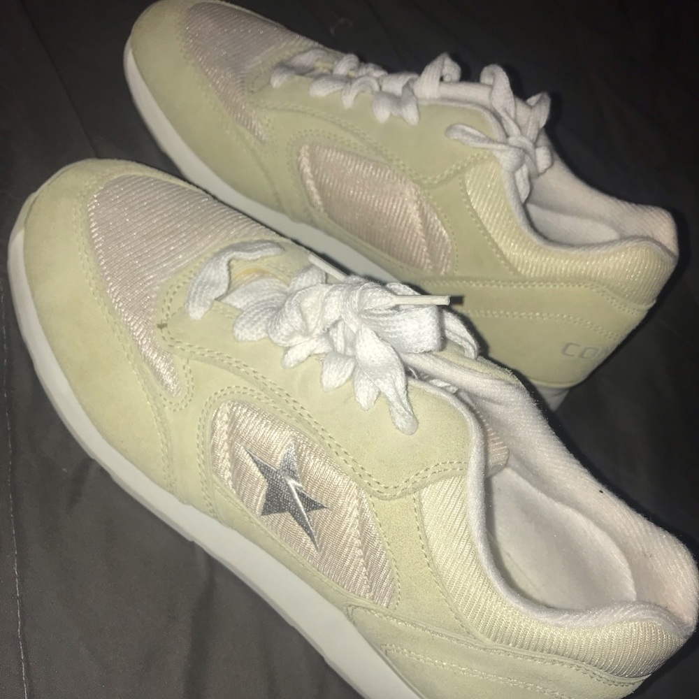 Light green converse